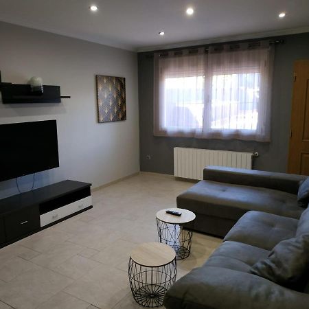 Casa Vacacional Lavernia กาบาเนส ภายนอก รูปภาพ